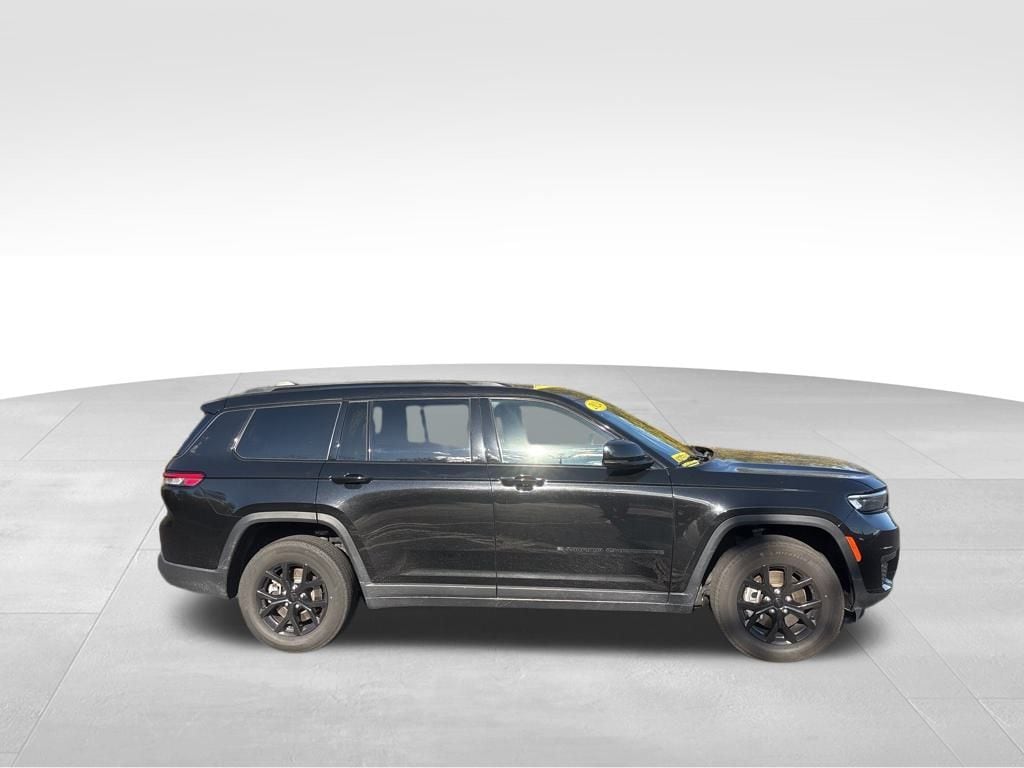 Used 2024 Jeep Grand Cherokee L Laredo SUV