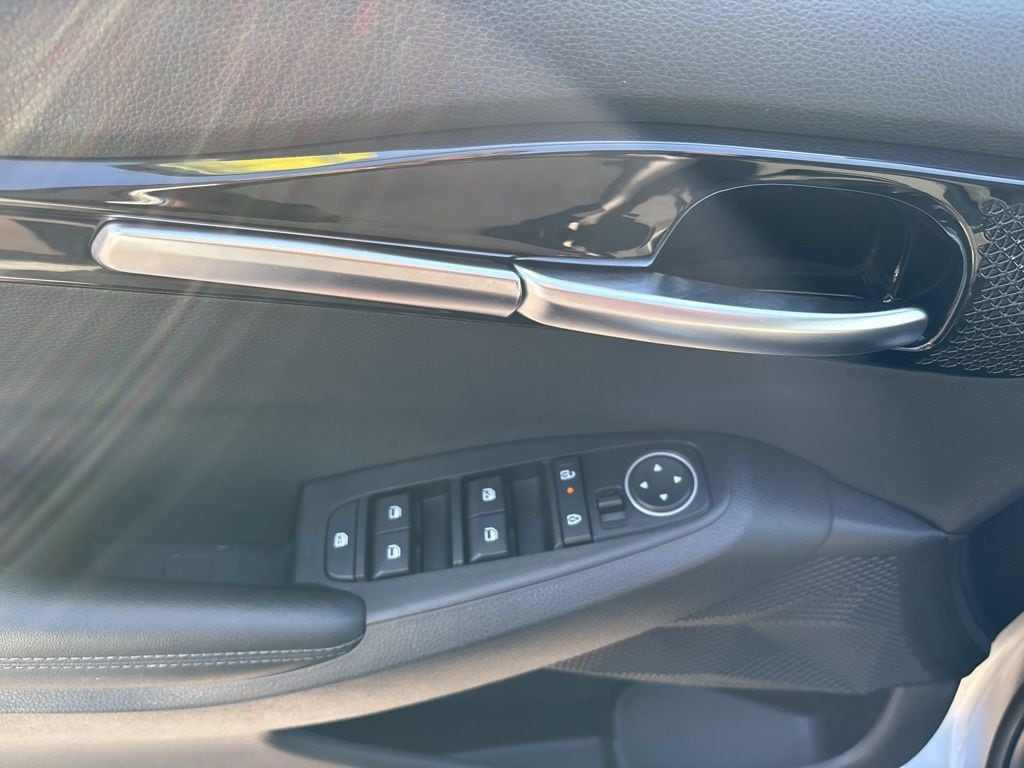 2025 Kia Seltos S - Photo 15