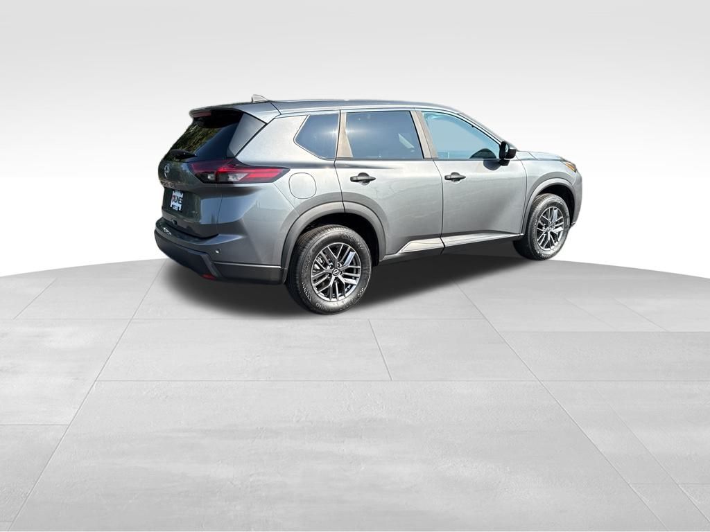 2024 Nissan Rogue S photo 2