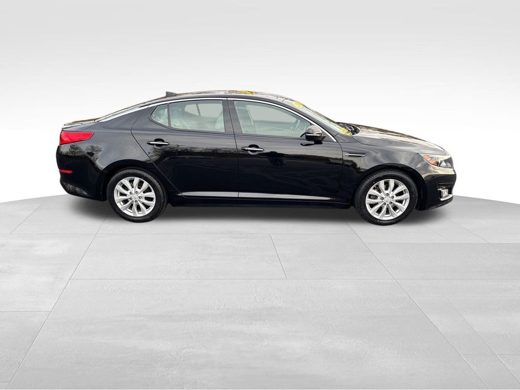 2015 Kia Optima EX photo 2