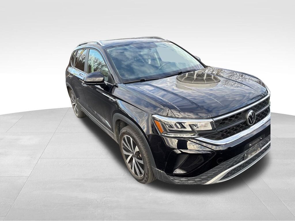 Used 2022 Volkswagen Taos 1.5T SE 4MOTION SUV