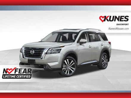 2025 Nissan Pathfinder Platinum SUV