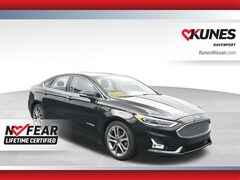 2019 Ford Fusion Hybrid Titanium Sedan