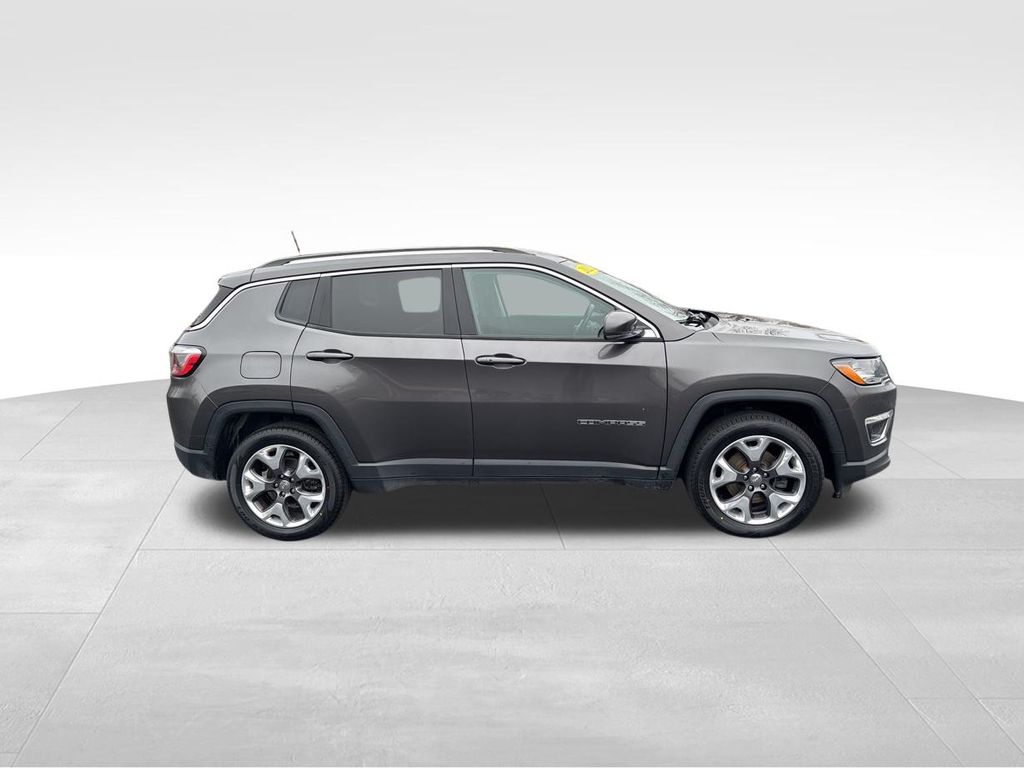 2021 Jeep Compass Limited photo 2