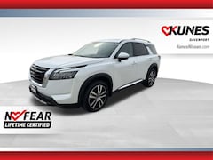2025 Nissan Pathfinder Platinum SUV