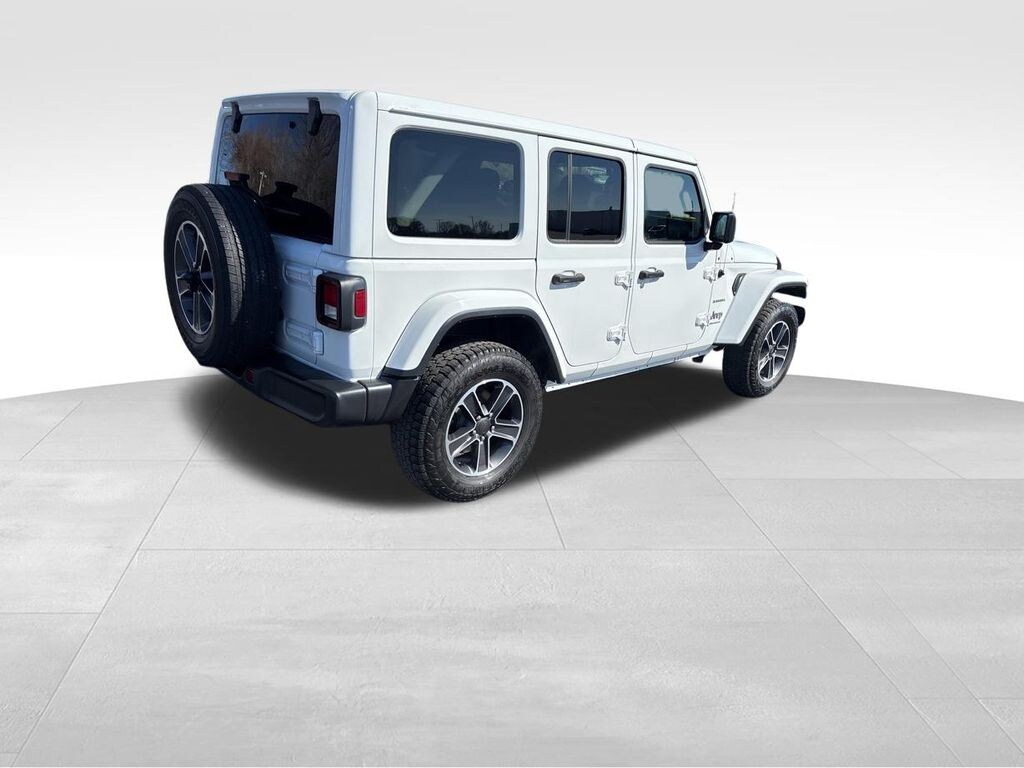 Used 2023 Jeep Wrangler 4-DOOR SAHARA 4X4 SUV