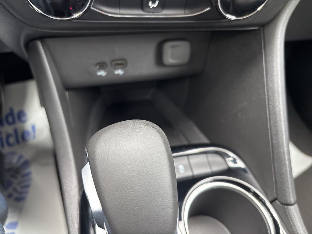 2025 Buick Encore GX Preferred - Photo 31