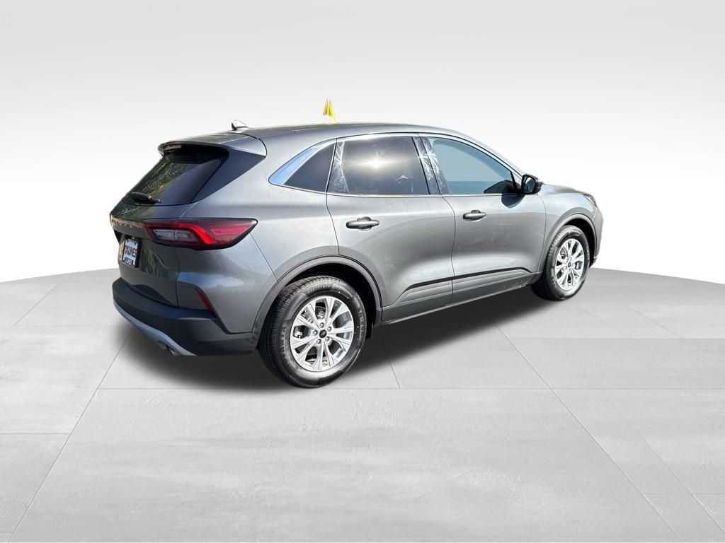 2023 Ford Escape Active photo 2
