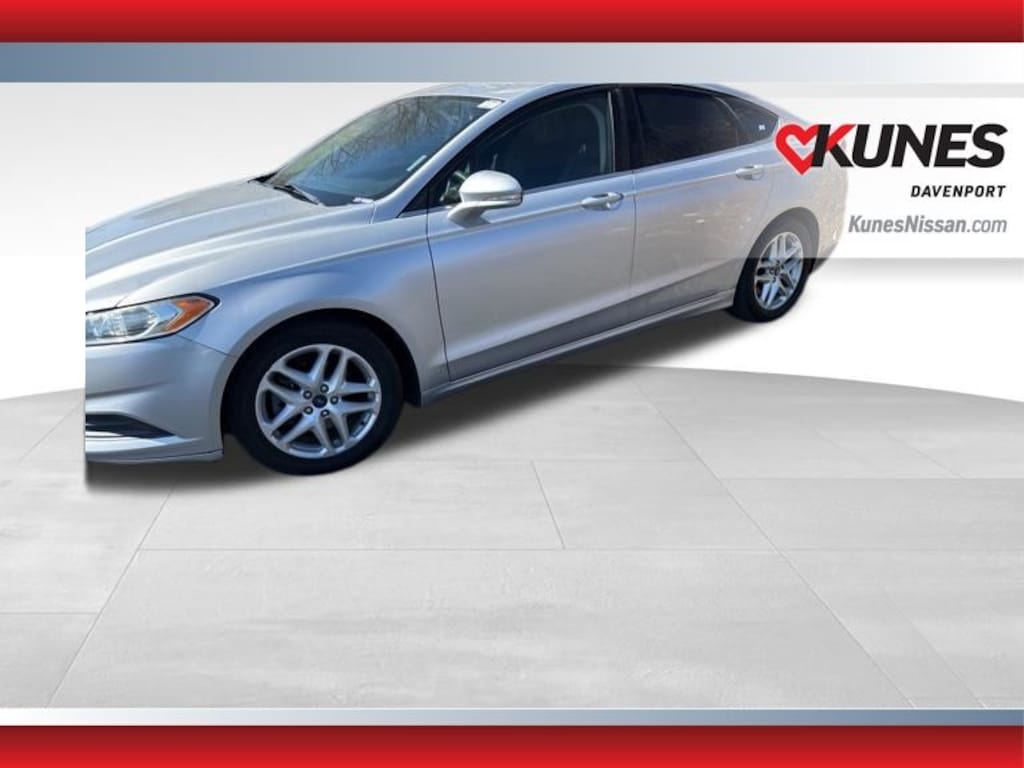 Used 2015 Ford Fusion SE Sedan