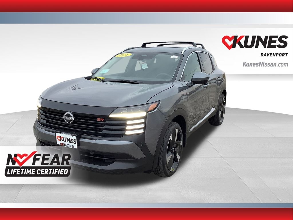 New 2025 Nissan Kicks SR SUV