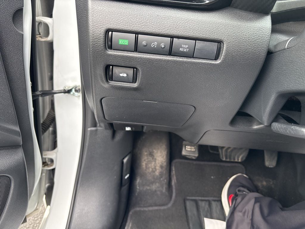 2024 Nissan Sentra SV - Photo 13