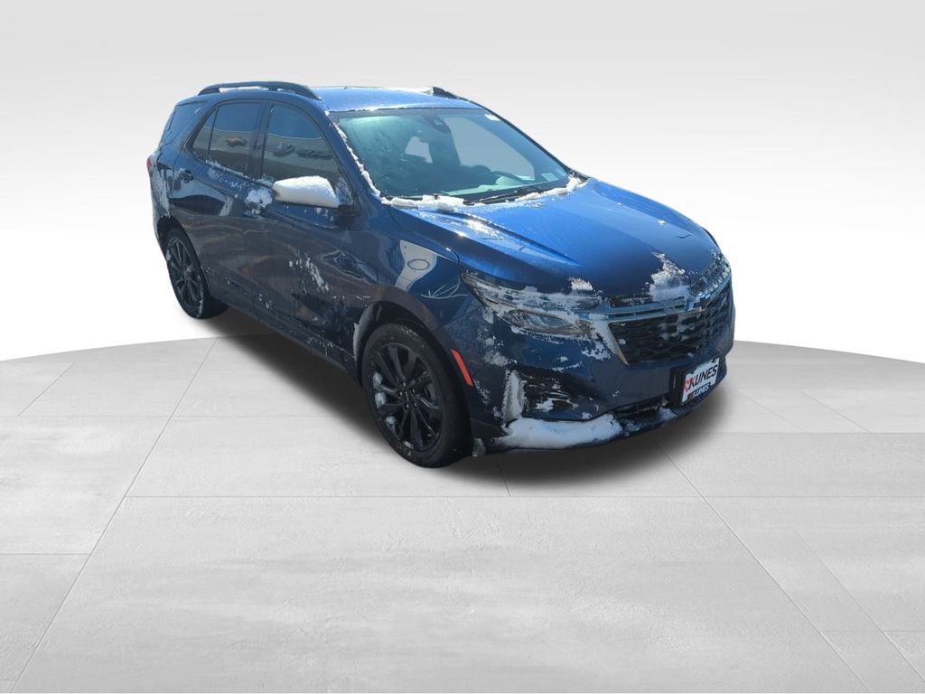 2022 Chevrolet Equinox RS photo 3