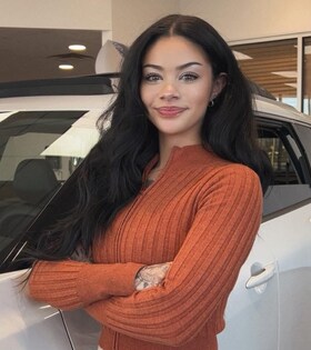 Staff member Daniele Gustafson from 0ed621021bc2