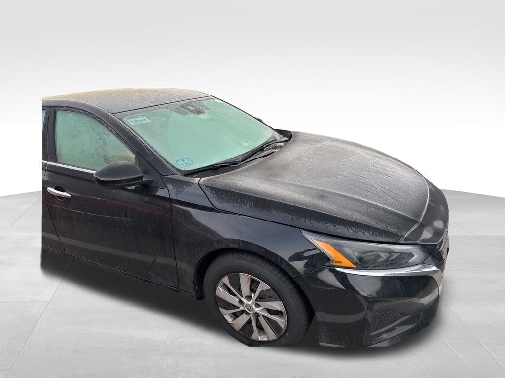 Used 2023 Nissan Altima 2.5 S Sedan