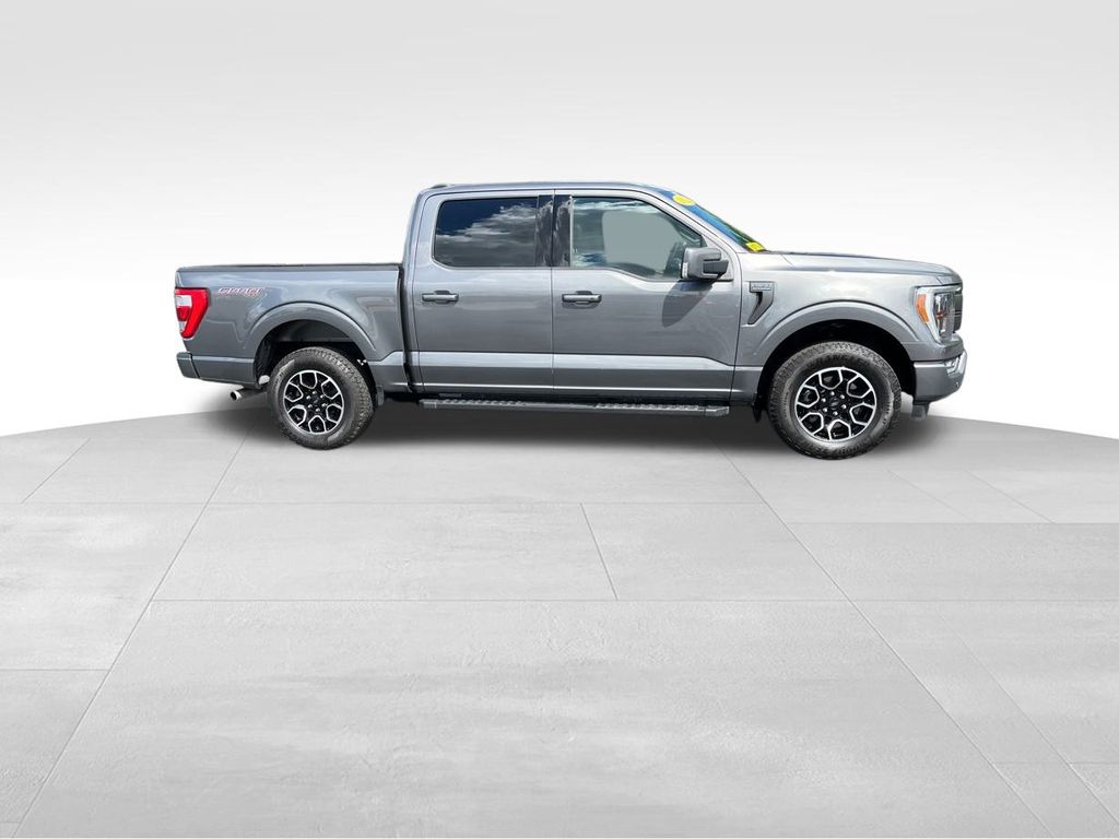 2022 Ford F-150 Lariat photo 2