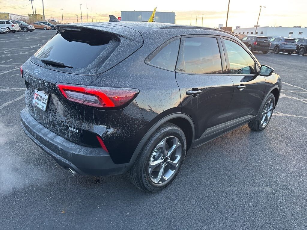 Used 2026 Ford Escape ST-Line Select SUV