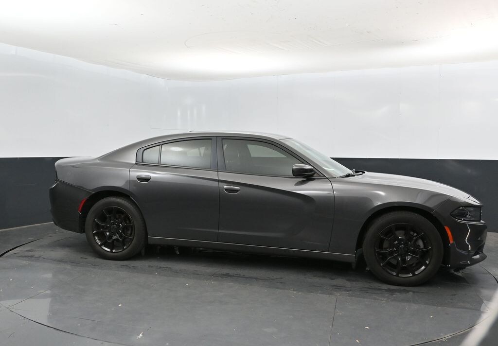 Used 2015 Dodge Charger SE Sedan