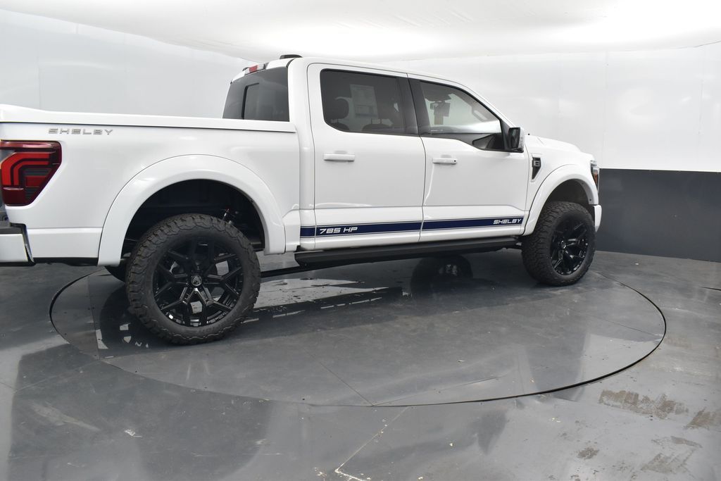 2025 Ford F-150 Lariat photo 2