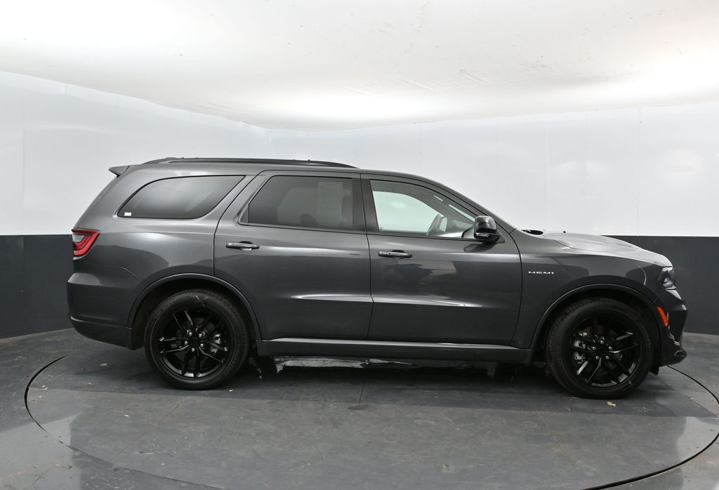 2025 Dodge Durango R/T Plus photo 3