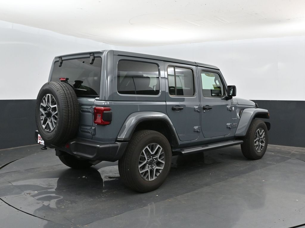 Used 2024 Jeep Wrangler Sahara SUV