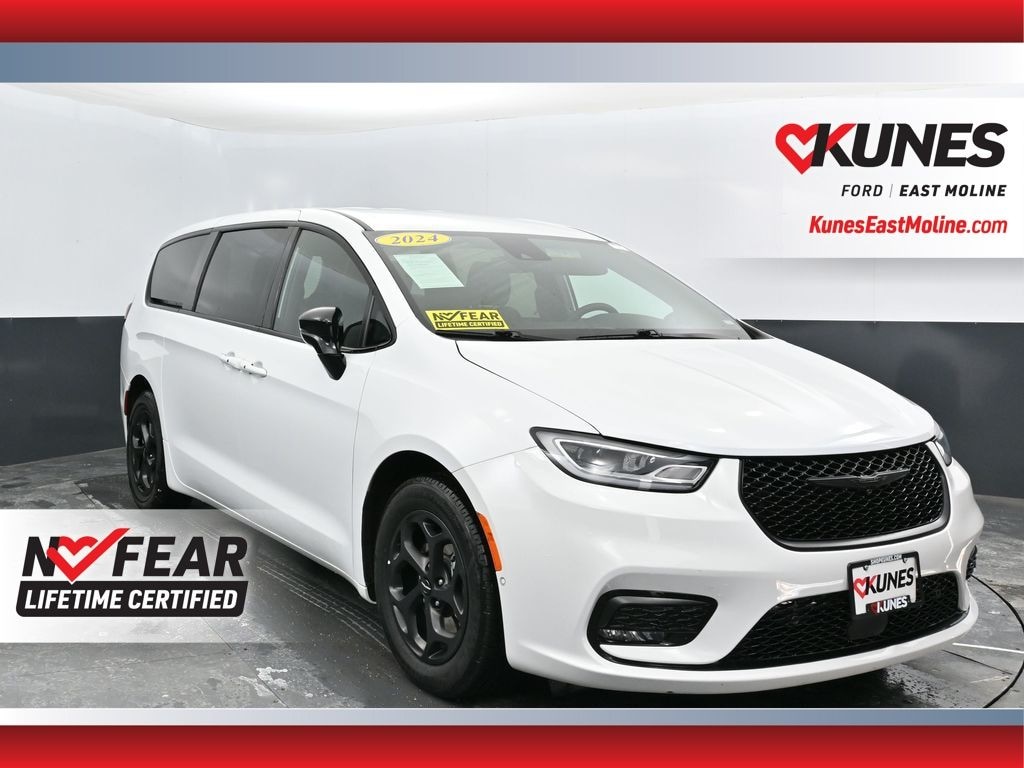 Used 2024 Chrysler Pacifica Plug-In Hybrid S Appearance Van Passenger Van