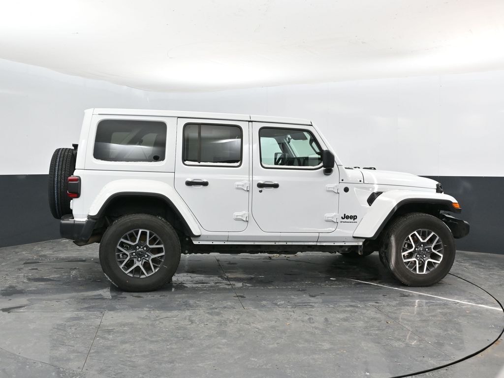 Used 2025 Jeep Wrangler Sahara SUV