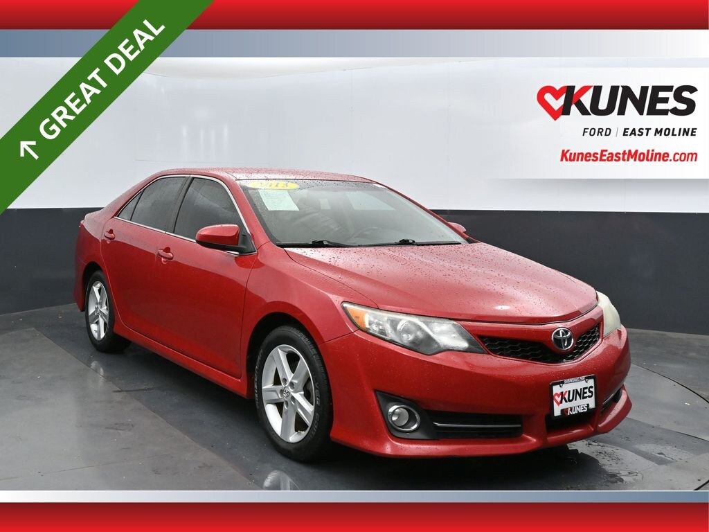 Used 2013 Toyota Camry SE Sedan