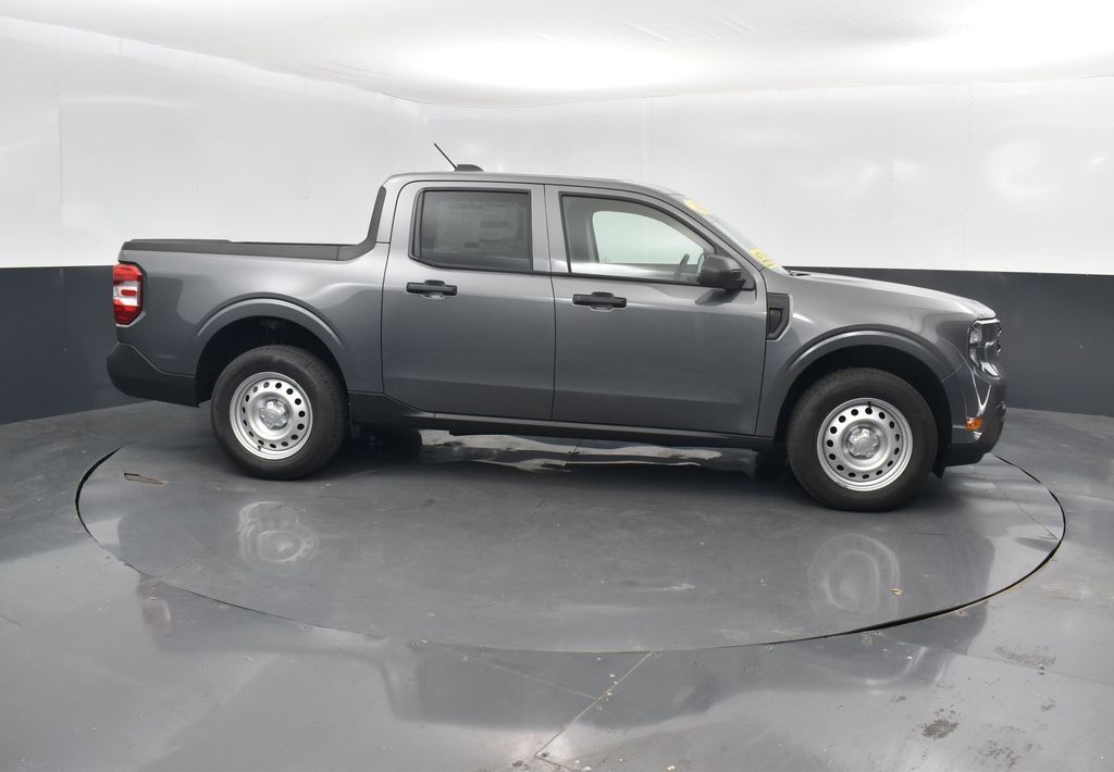 2025 Ford Maverick XL photo 3