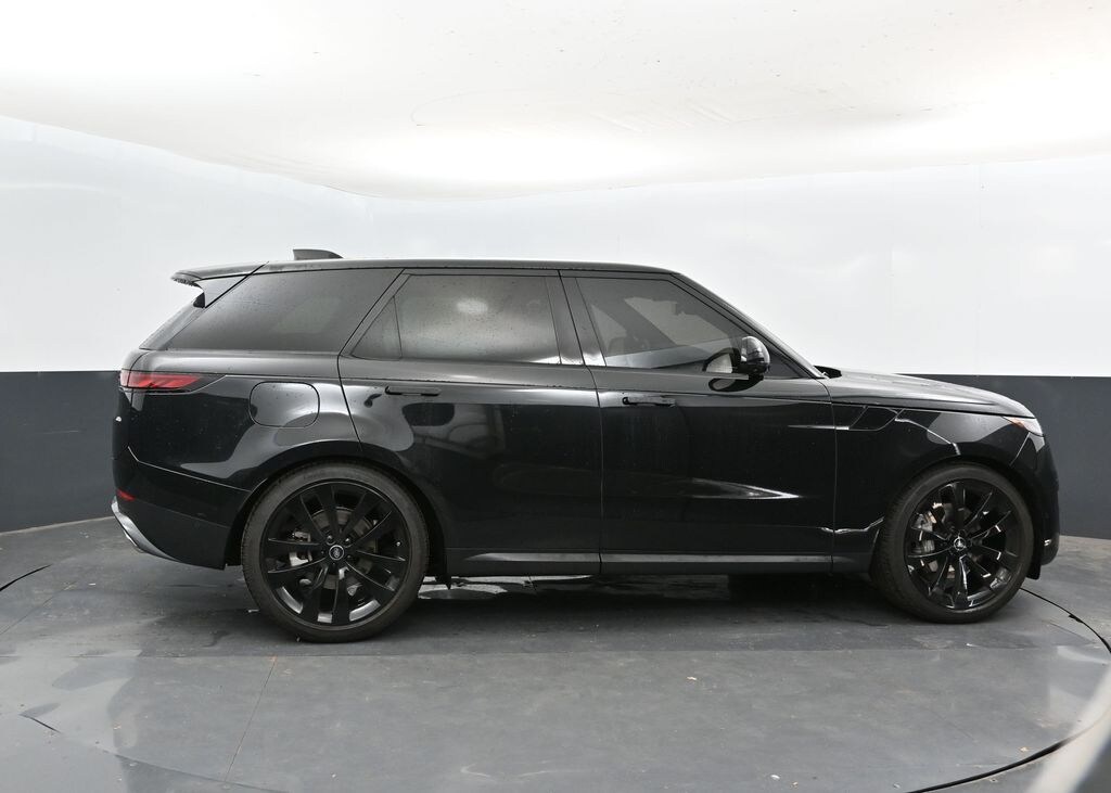 Used 2025 Land Rover Range Rover Sport SE SUV