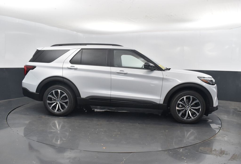 New 2026 Ford Explorer ST-Line SUV