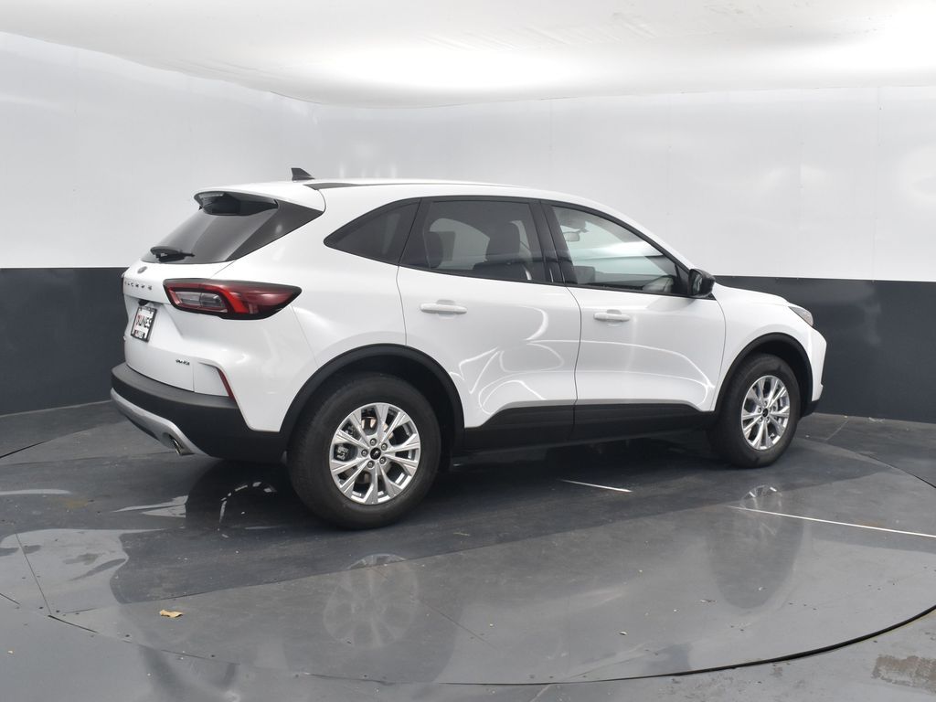 2026 Ford Escape Active photo 2
