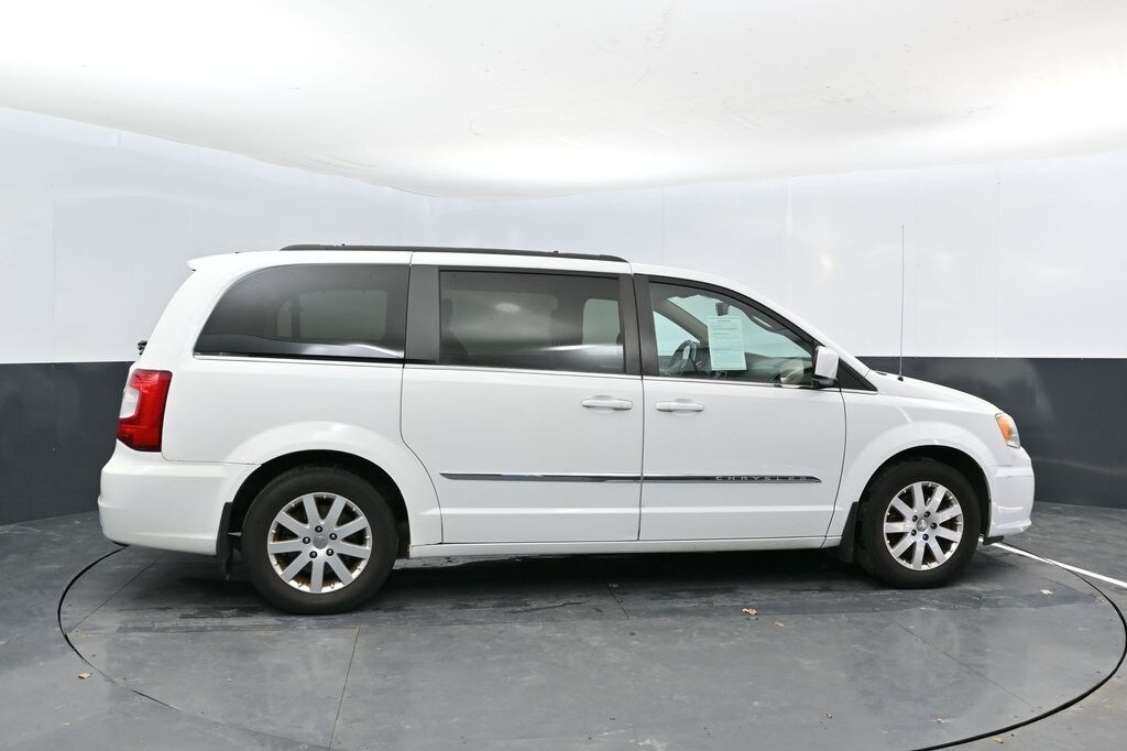 Used 2014 Chrysler Town & Country Touring Van