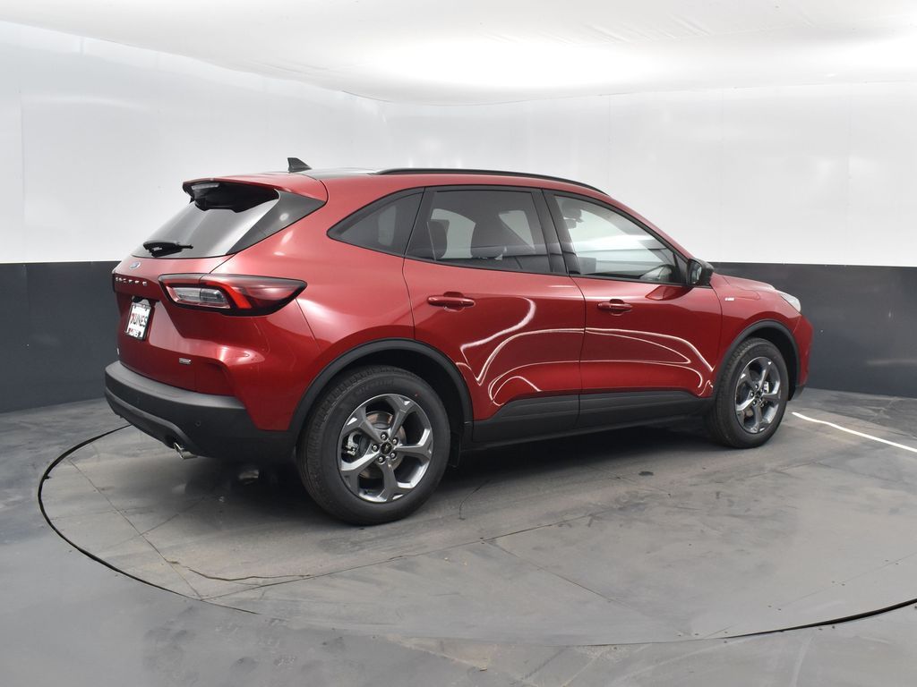 2025 Ford Escape Hybrid ST-Line photo 2