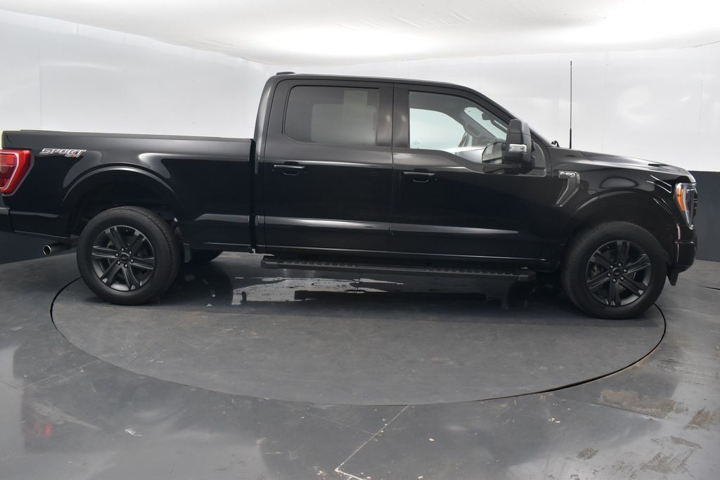 2023 Ford F-150 XLT photo 2