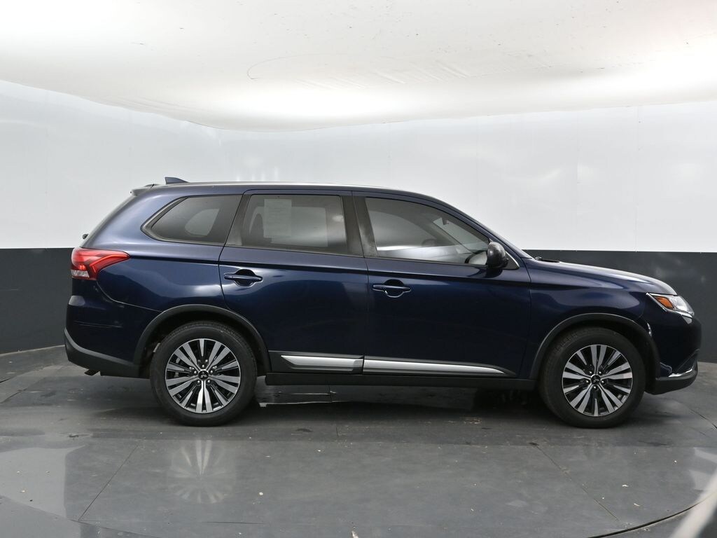 Used 2019 Mitsubishi Outlander ES CUV