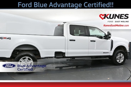 2025 Ford F-350 XLT Truck Crew Cab