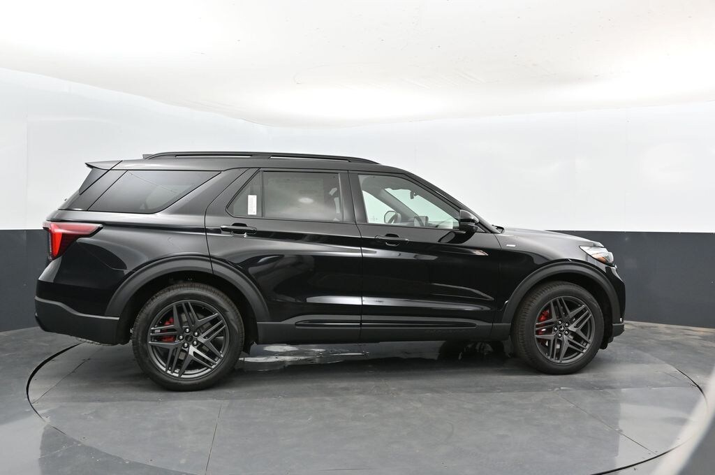 New 2026 Ford Explorer ST-Line SUV