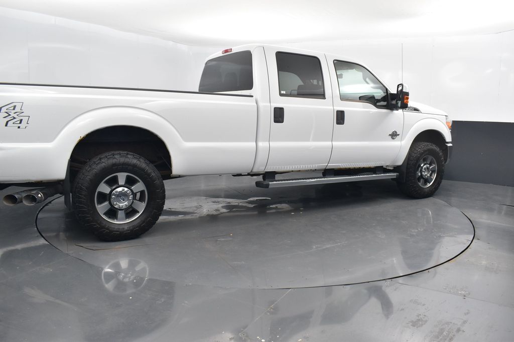 2011 Ford F-350 XLT photo 2