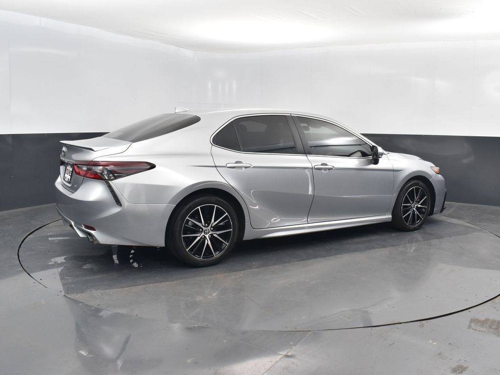 2023 Toyota Camry SE photo 2