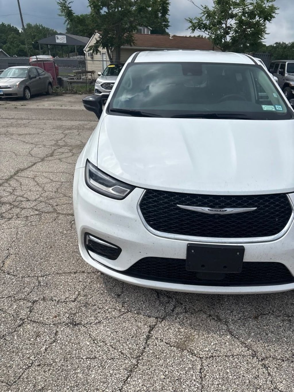 Used 2024 Chrysler Pacifica Touring L Van Passenger Van
