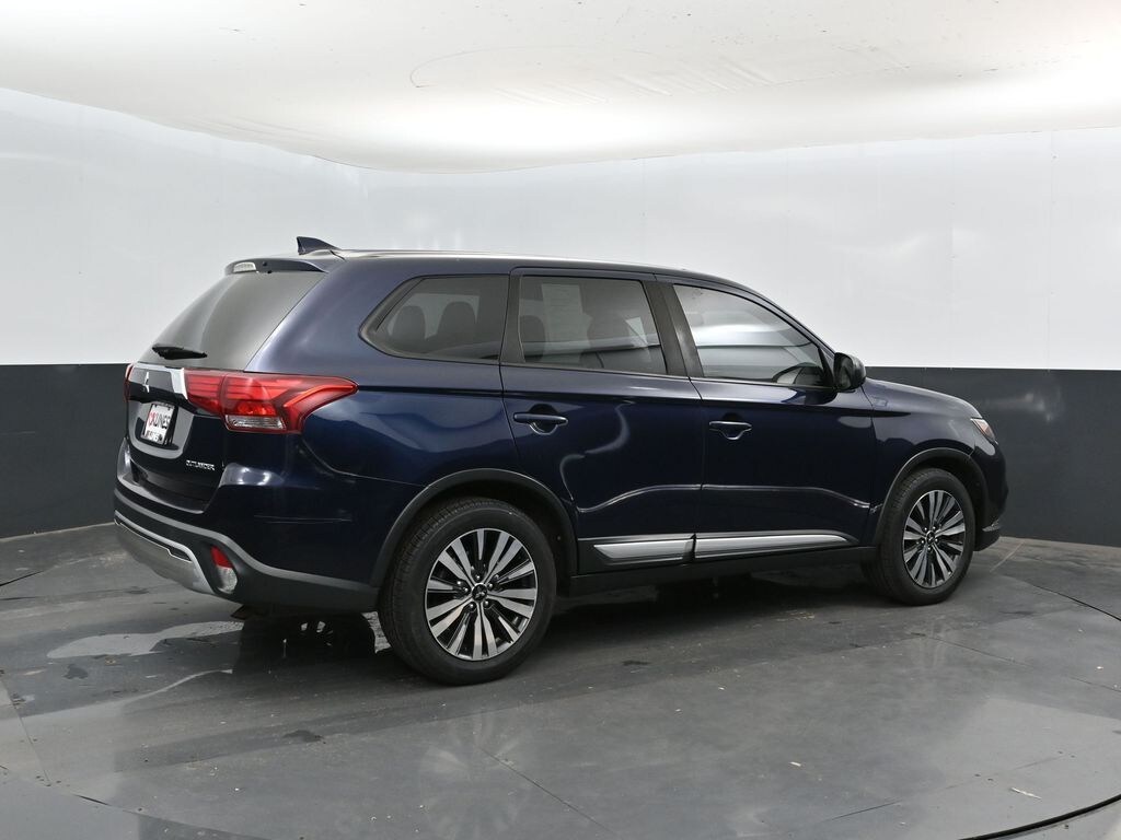 Used 2019 Mitsubishi Outlander ES CUV