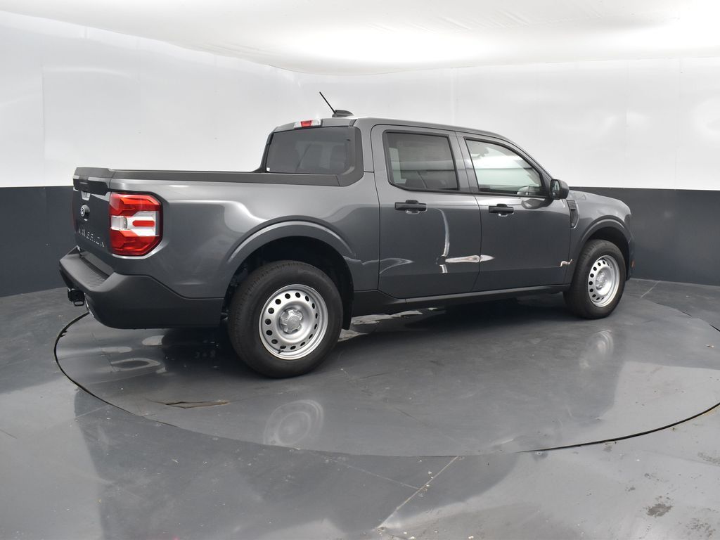 2025 Ford Maverick XL photo 2