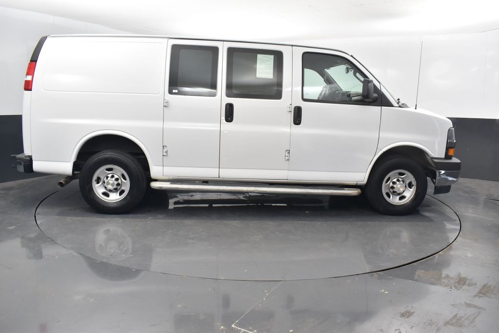 2023 Chevrolet Express 2500 Work Cargo Van photo 2