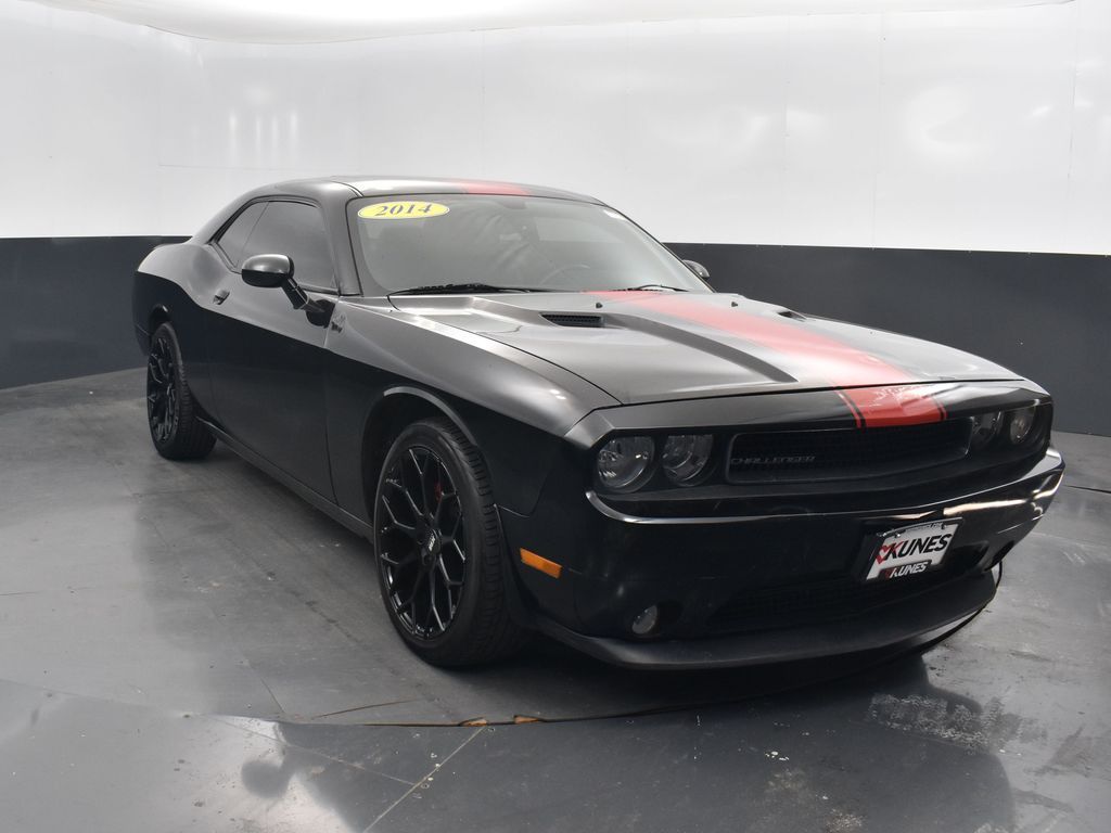 2014 Dodge Challenger Rallye Redline photo 4