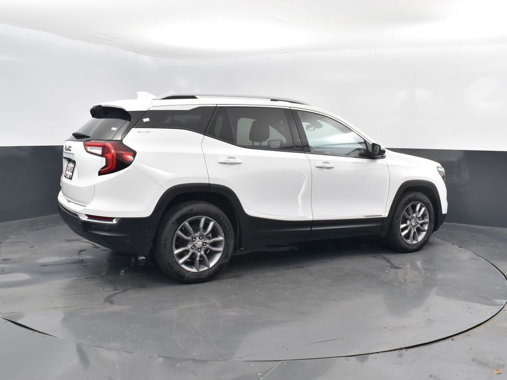 2023 Gmc Terrain SLT photo 2