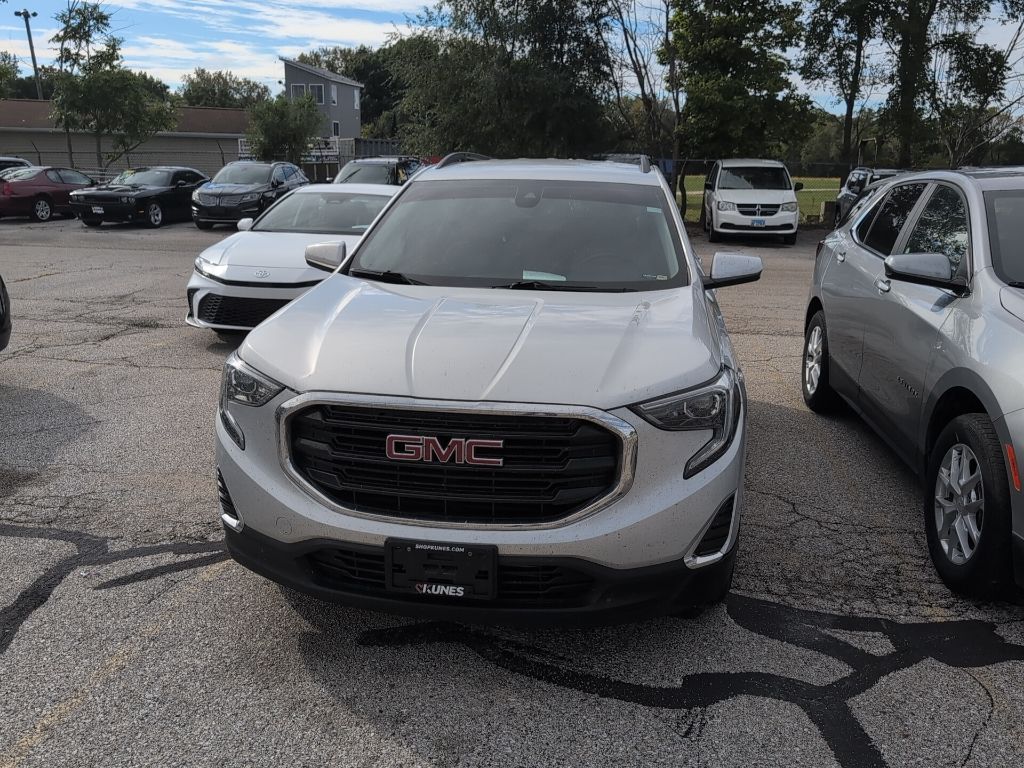 2020 Gmc Terrain SLE photo 2
