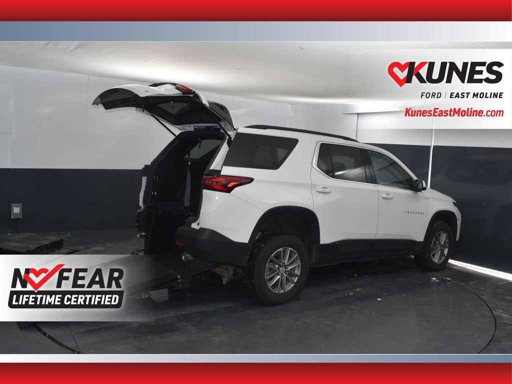 Used 2023 Chevrolet Traverse LT Freedom Motors Wheelchair VAN SUV