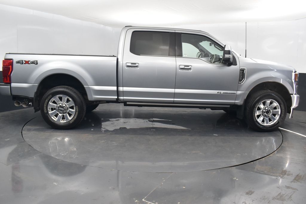 2022 Ford F-250 Platinum photo 3