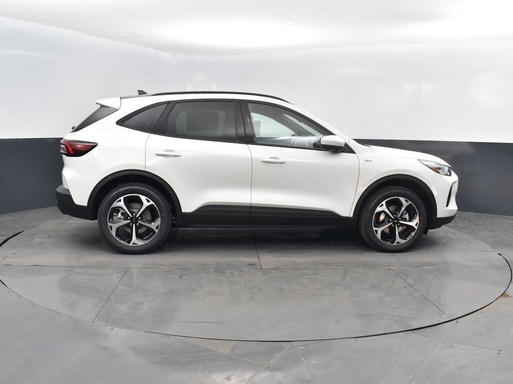 New 2025 Ford Escape ST-Line Select SUV