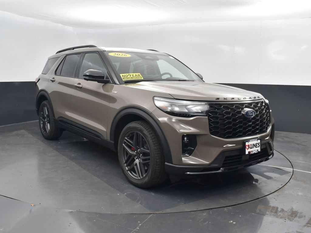 2026 Ford Explorer ST-Line photo 4